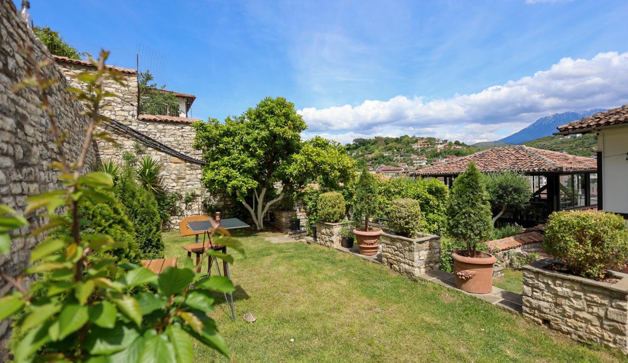Hotel Elmar Berat